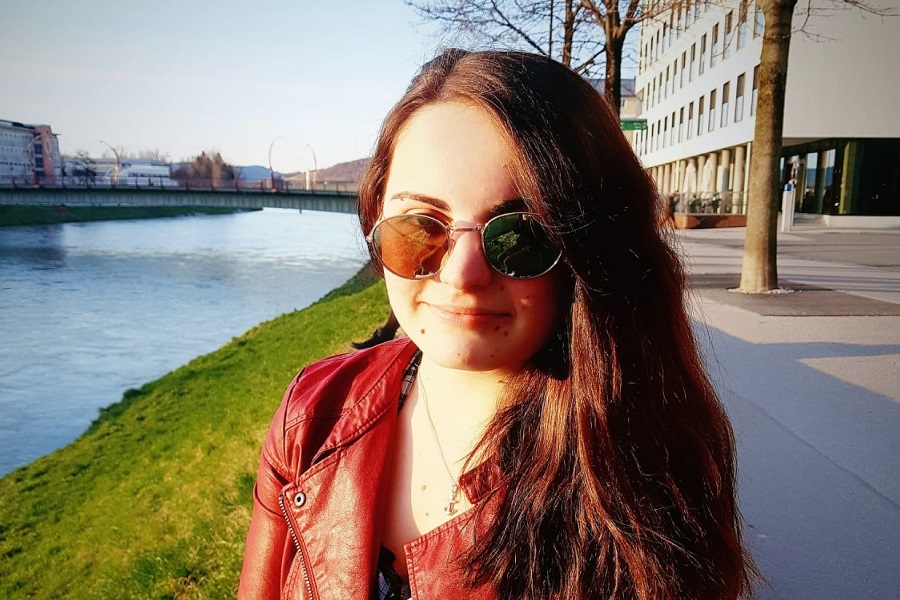 Employees Favourites - Elena