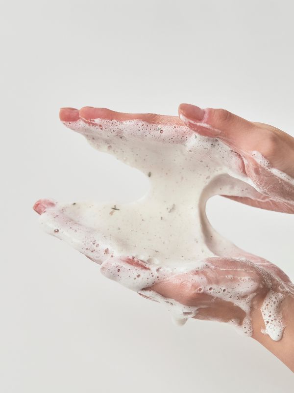 ANUA Heartleaf Quercetinol Pore Deep Cleansing Foam