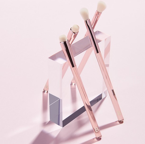 B. by BANILA Fingertip Brush